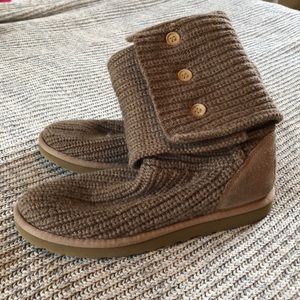 Sweater Ugg Boots